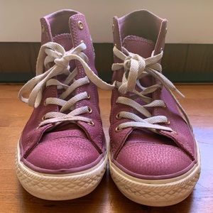 Converse AllStar Girlssize5 leather hi-top sneaker